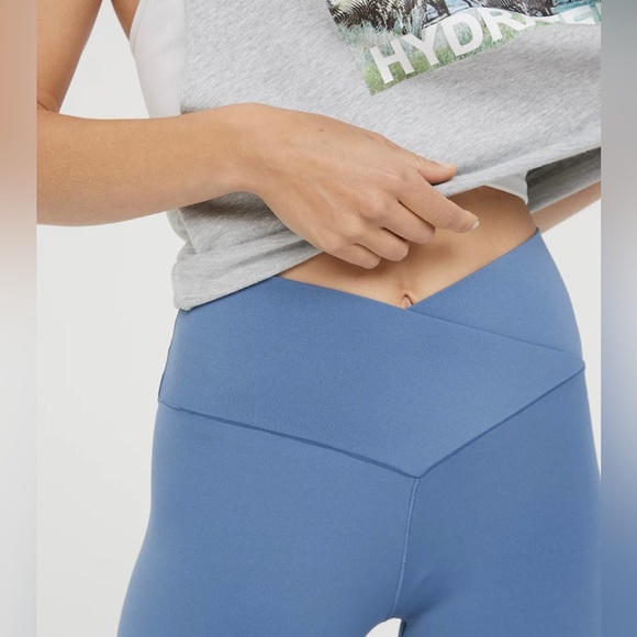 OFFLINE By Aerie Real Me High Waisted Crossover Legging - Picture 2 of 5